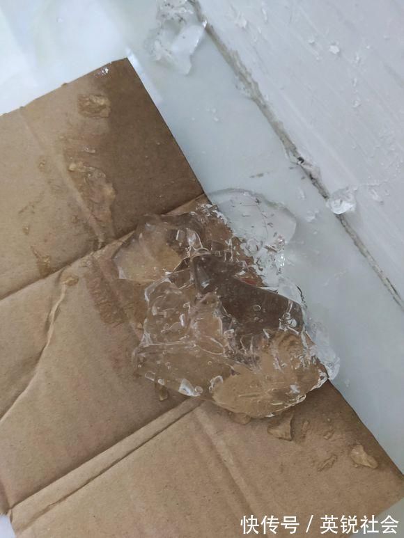 防水|卫生间渗水,找师傅修补花了4440块,连瓷砖都没撬就打两个洞