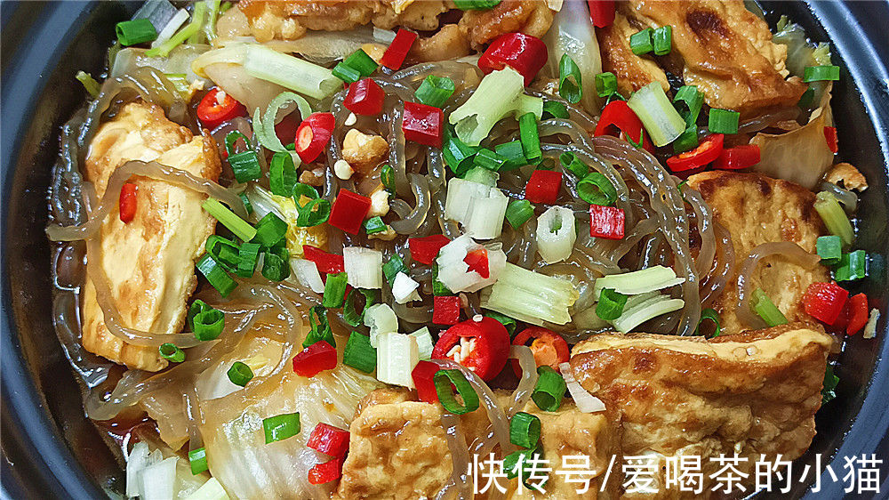白菜豆腐煲粉条,鲜香微辣好吃开胃下饭,冬天吃完浑身暖和