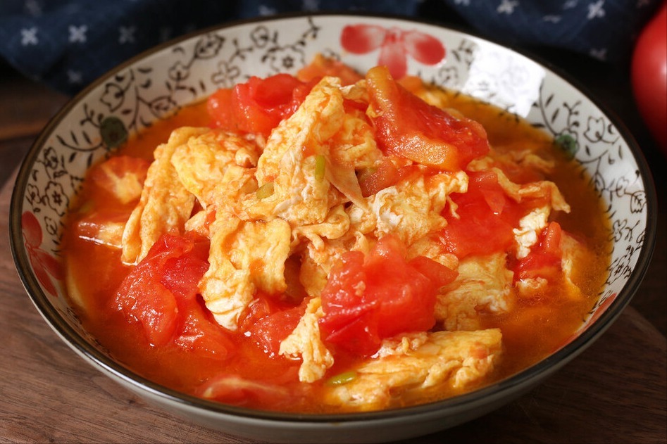 西红柿炒鸡蛋，别把顺序搞错了，不然西红柿不鲜，鸡蛋不香嫩