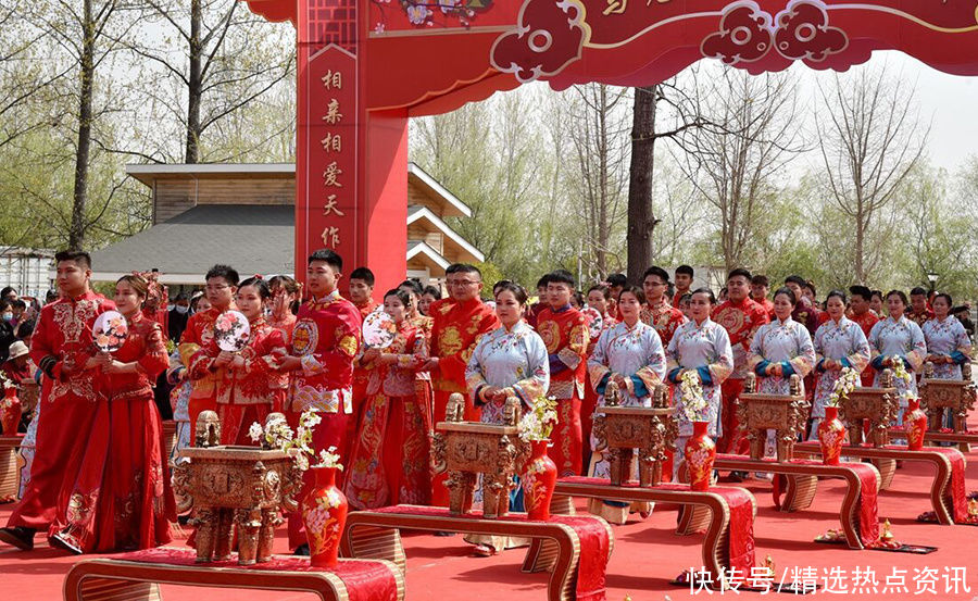 砀山举行新中式集体婚礼