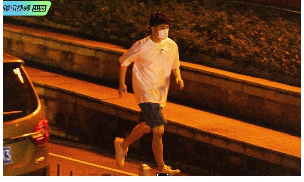 《五哈2》鄧超上一秒還號(hào)稱“朋友多”，誰知打臉來得如此迅速