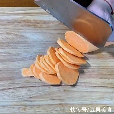 好吃到飞起的驱寒暖胃汤，这样做0失败