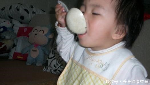 调味品|尽量不要给宝宝喝3种汤,可能会影响宝宝生长,餐桌上还比较常见!