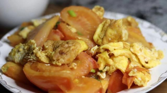 每周|坚持每周吃这菜,脸色红润,腰也细了,闺蜜直夸越来越好看