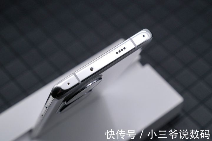 新生|华为P50 Pro：万象新生、万物互联，影像新旗舰