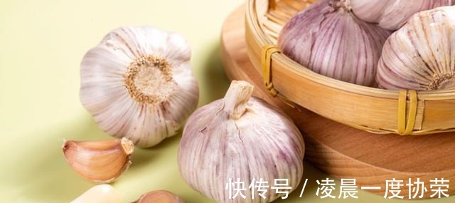 血压|高血压患者不能吃大蒜吗提醒若想稳控血压,3种食物最好少碰