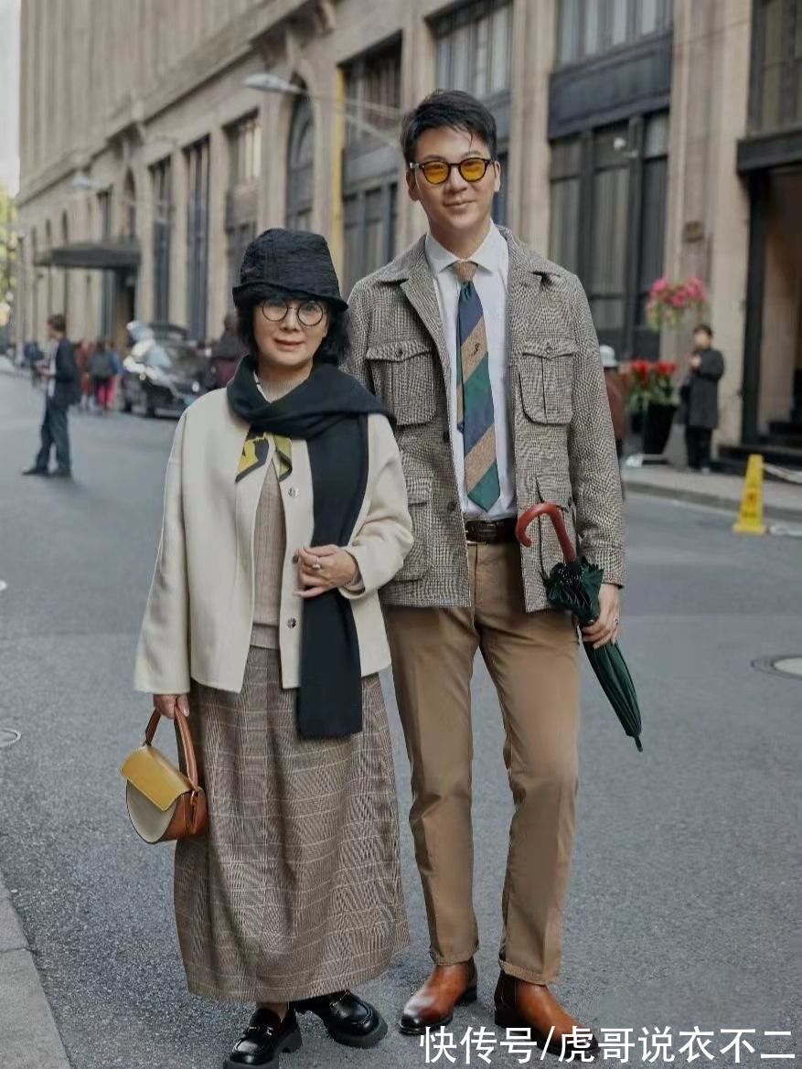 乐福鞋|冬季穿“呢大衣”更优雅，瞧这位60+素人奶奶，每套造型都显气质