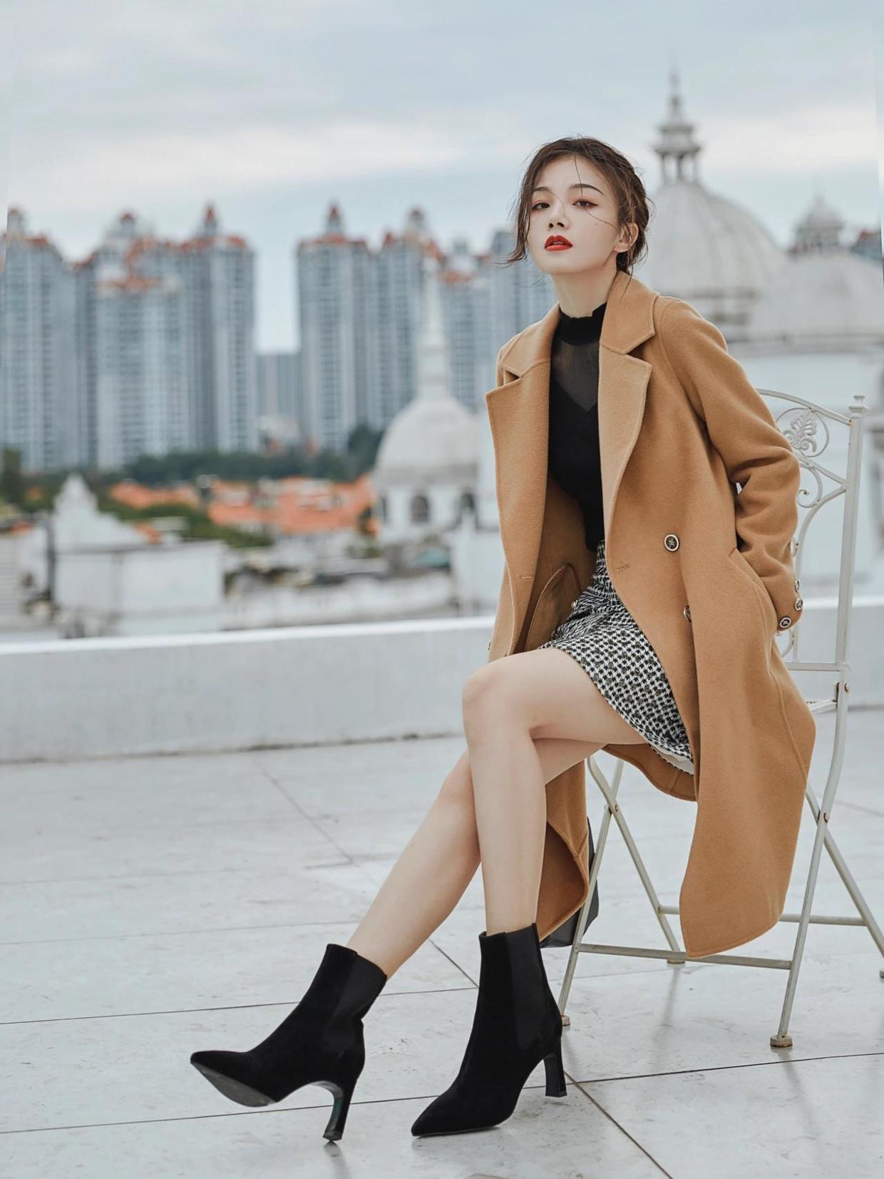 小姐姐|冬日超火的短靴造型,大气中不乏女人味,甜酷女王就是你