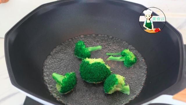 西兰花|想吃又怕胖?晚餐这样吃,简单营养,敞开吃还不长胖,就这么简单