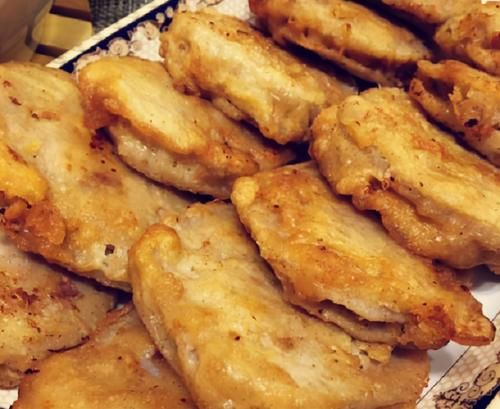 过年炸藕盒，面糊别只知道用水调，学会饭店这招，外酥里嫩不脱壳