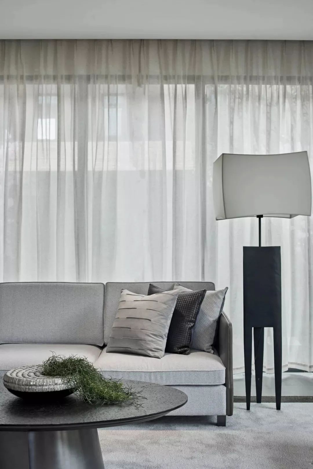 装饰画|200㎡现代简约,高级灰里加点黑,简约朴素高级美