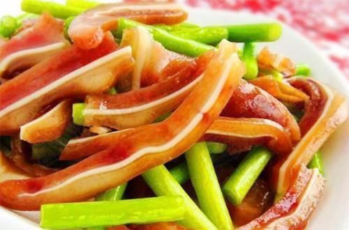 冬天孩子吃的“爽脆菜”，蒜香清脆，爽滑鲜嫩，简单易学好吃不贵