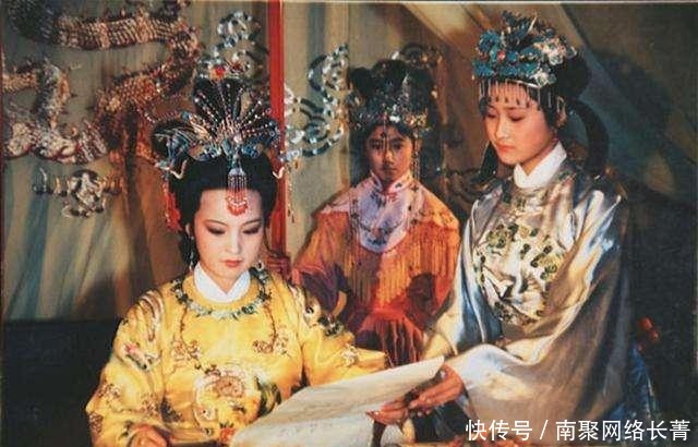 贾妃|红楼梦里作者手段高明,用一个字,写出了贾元春失宠而死的结局