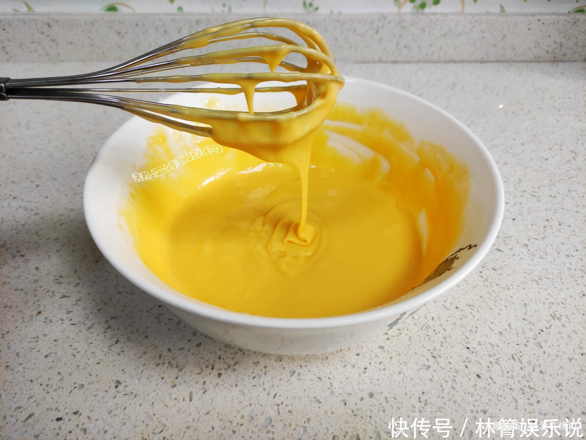 好吃|这个蛋糕比戚风还好吃,冷藏后食用更佳,趁现在鸡蛋便宜赶紧做呀