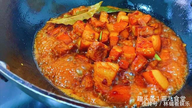  大厨|做红烧肉时，有人先焯水，有人直接炒，都错了，教你大厨做法，香