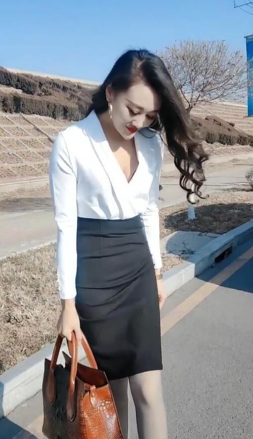 女神|时髦又好看的轻熟女神,有种来自都市女郎的感觉