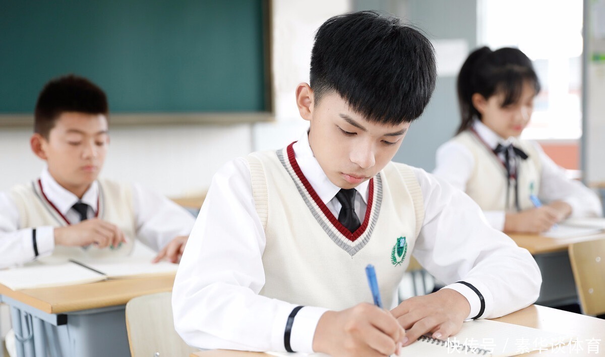 昊昊|脑科专家:会“偷走”孩子记忆力的2物,家长若不制止,将害了娃