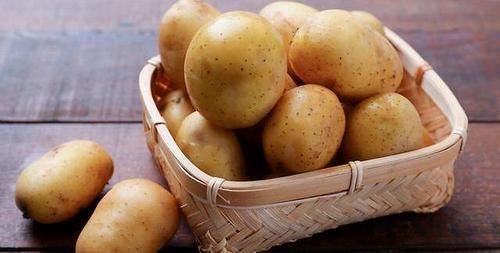 土豆|糖尿病人,把一半主食换成土豆,血糖会如何变化?专家给出回应