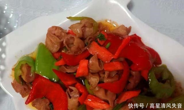 迎接外地读大学的儿子回家,我做了这样一桌菜,没想到火了朋友圈