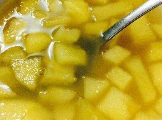 小姨子每天用苹果煮水喝，不出一个月，身体发生惊喜变化