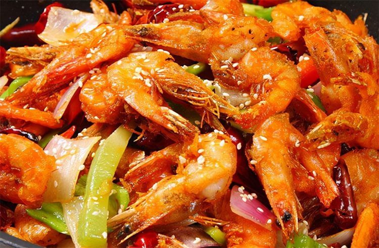 餐馆常吃的家常菜，美味可口，口味嫩滑，有美容护肤效果