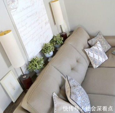 沙发|老婆找木工做了个架子,放在沙发后面,完工效果连师傅都夸!