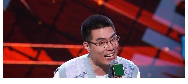 颜怡|《脱口秀大会4》王勉宣布退赛成全杨蒙恩,黑马四人已经淘汰俩