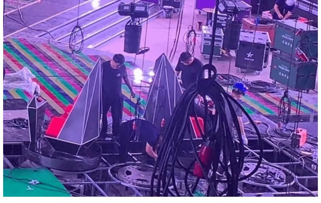 旋轉椅|《好聲音2021》導師敲定，現場布置圖首次曝光，八張旋轉椅真氣派