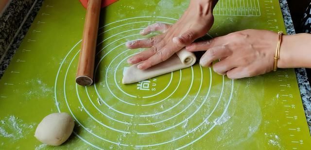 香肉|教你在家做肉夹馍,馍香肉更香,再也不用出去买,好吃干净量还足