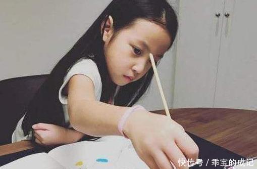 老师|6岁女儿画的一幅画,老师越看越心慌,让妈妈赶快带孩子去看医生