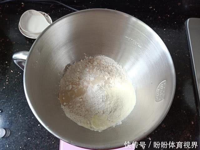  厉害|厉害了，520爱心吐司，不用黄油不用牛奶，低卡健康又快手