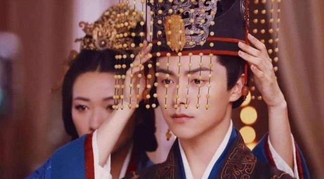 历史上的曹丕究竟有多强:文能写诗作赋 武能三胜剑术大师