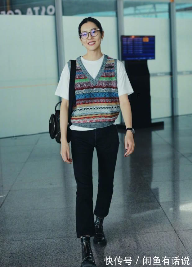 短靴|小个子不一定穿裙子才好看，今年流行九分裤+靴子，显高还提气质