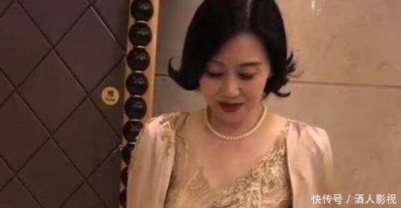 “高颜值婆婆”火了,婚礼上抢尽风头引热议,网友:到底谁结婚?