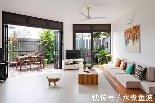 实用|越来越多人不把沙发放地上了，现在流行这样弄，漂亮还实用