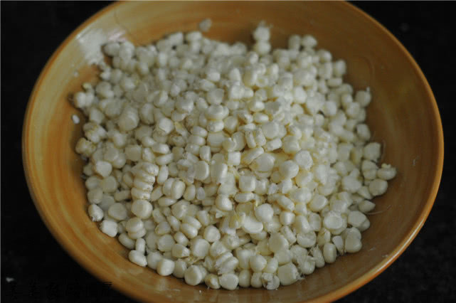 入秋了,儿子天天就馋它,平底锅一烙10分钟上桌,解馋又顶饱!