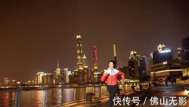 白猫|跑了2000公里后,我想跟你聊聊晨跑好还是夜跑好