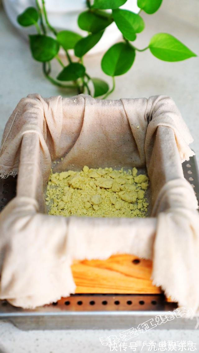 黄米面的年糕你吃过吗比糯米粉做的更粘更好吃，看完你也试试吧