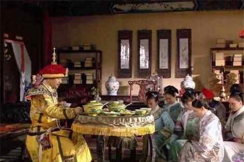 御厨|为何皇上不管何时想吃饭,御厨都能送来热菜?不得不佩服古人智慧