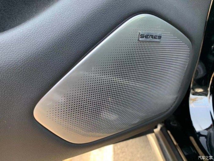 国产车|享受放荡不羁的赛力斯SF5，黑赛所向披靡！