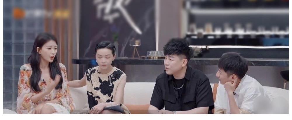 董子健|可恶，明明是档“离婚”节目，却被孙怡和董子健给甜到了