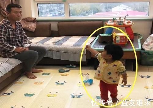 小棉袄|“最卑微的爸爸”火了,和女儿顶嘴反被威胁,网友:小棉袄漏风了