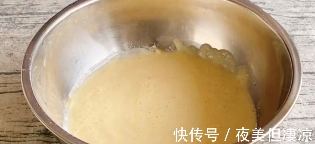 酵母粉|玉米面百吃不厌的做法，加1盒酸奶，柔软细腻香甜，全家人都爱吃
