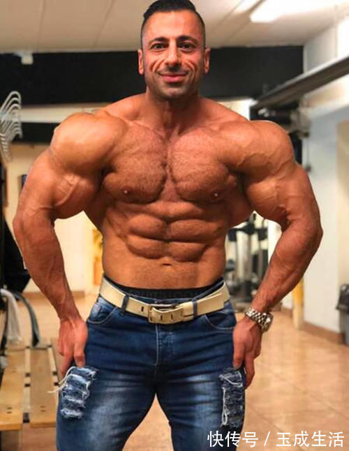 变式|尝试过多种俯卧撑后,还是觉得这4个变式好让你胸肌更宽厚