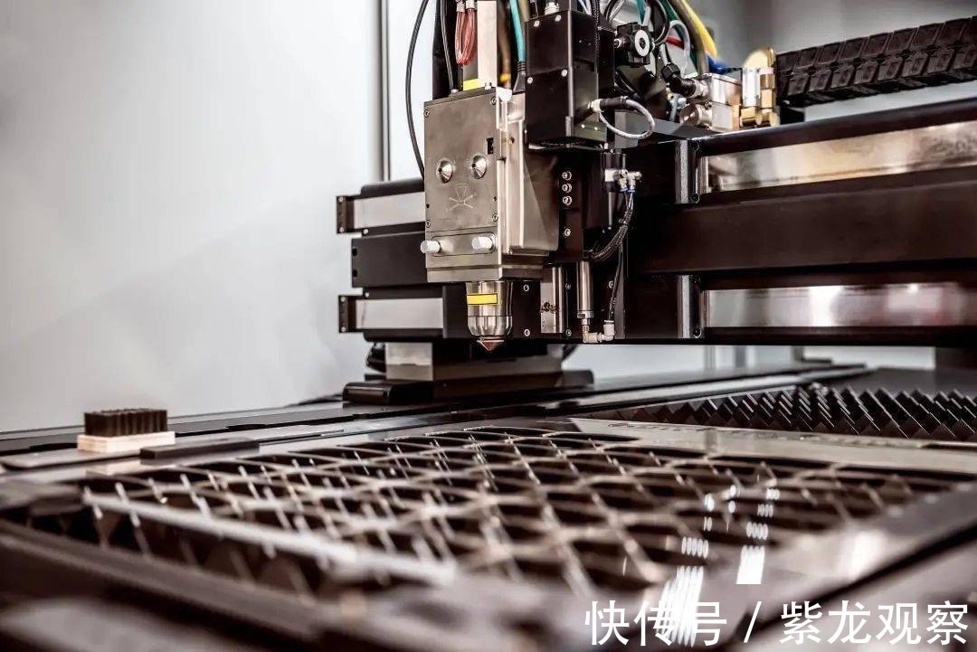 老外|连续11年,中国制造业为啥世界第1?背后原因曝光,老外做不到