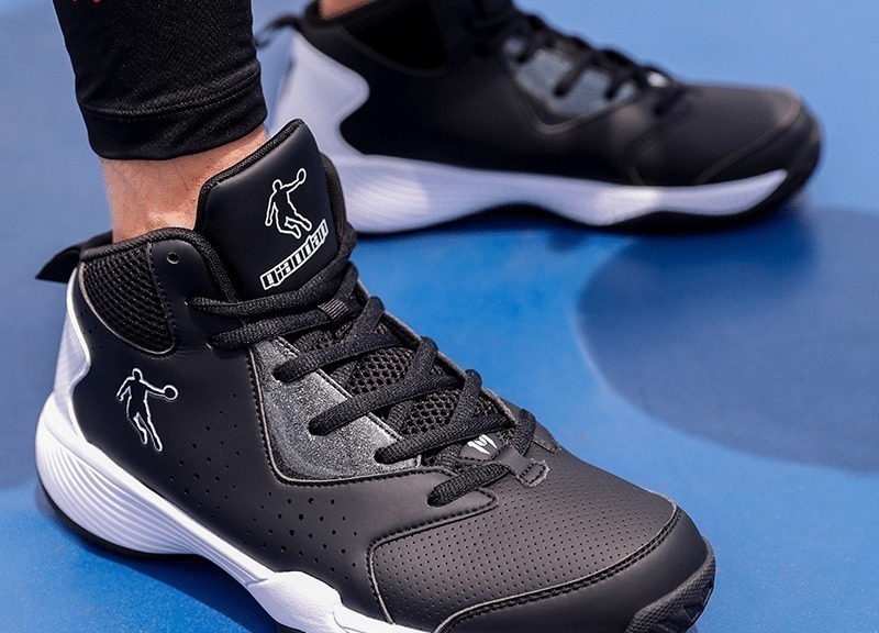 篮球鞋 男人到了三十岁,别再迷恋耐克阿迪了,这些国产货堪称运动界“华为”