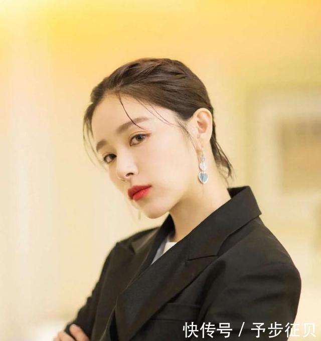 为什么刚化完妆的时候挺好,过了一两个小时之后就和没化妆一样?