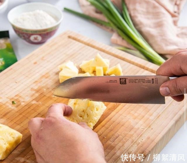 童年|童年回忆和妈妈做的味道一样菠萝咕噜肉