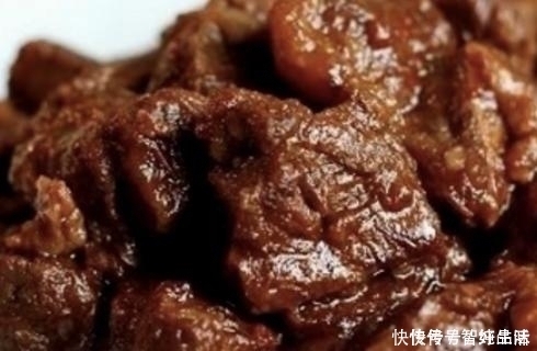 煮牛肉时，就是炖不烂往汤里加1物，轻松煮好牛肉