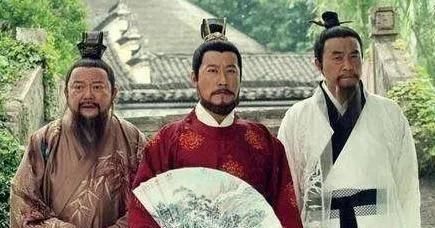 人端|朱元璋请大臣吃饭,让人端上四个硬菜,刘伯温大惊道:我们死定了